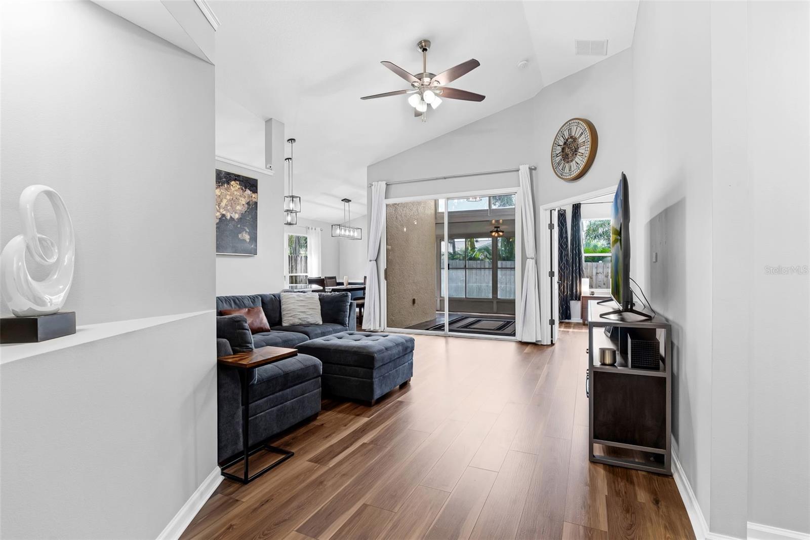 Image 23 of 55 For 2966 Eglington Drive