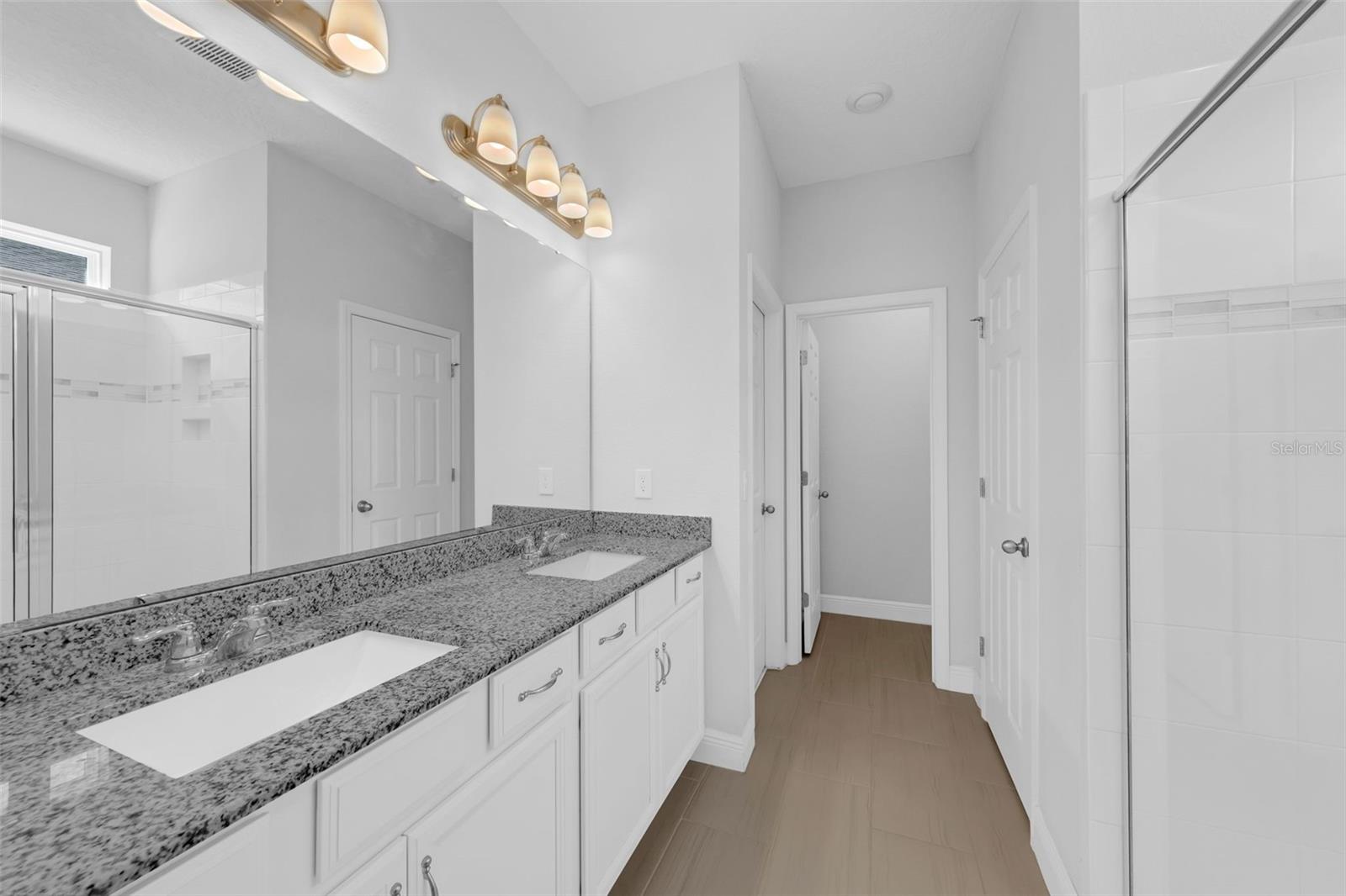 Image 12 of 32 For 2087 Laurelwood Way