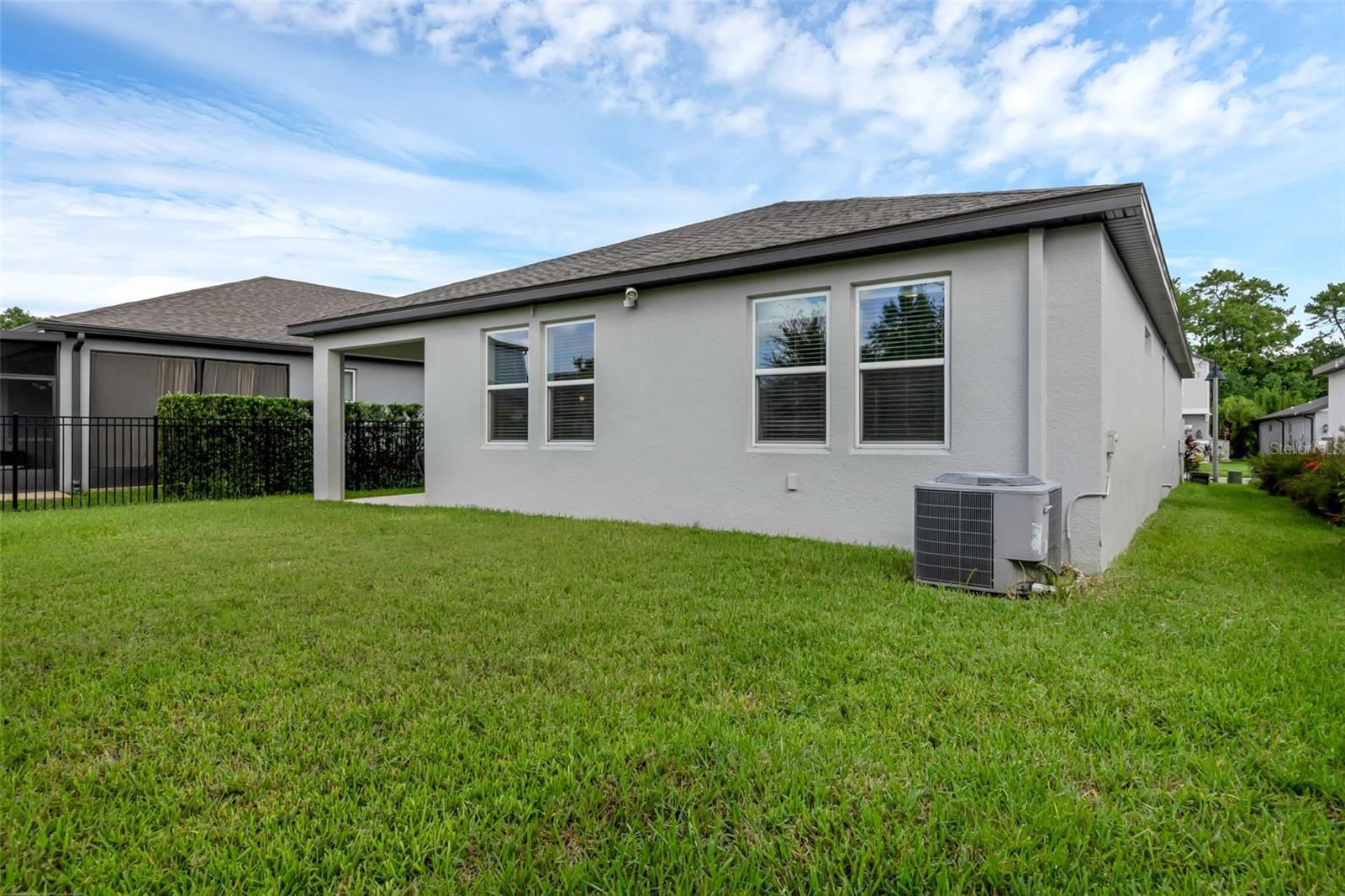 Image 21 of 32 For 2087 Laurelwood Way
