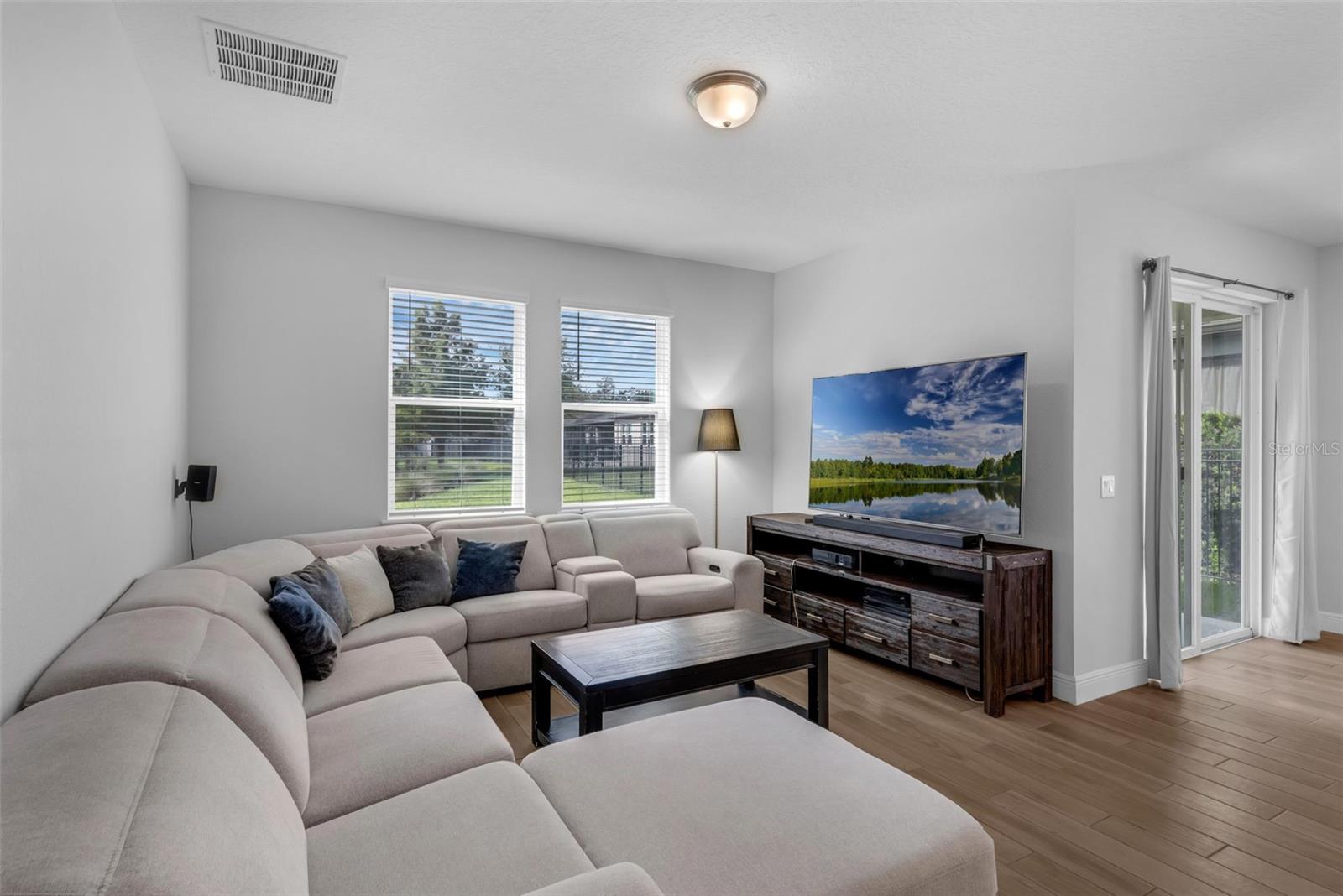 Image 6 of 32 For 2087 Laurelwood Way