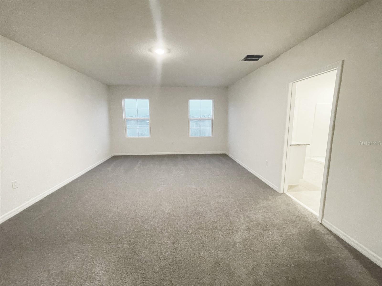 Image 10 of 36 For 4672 Bernard Boulevard