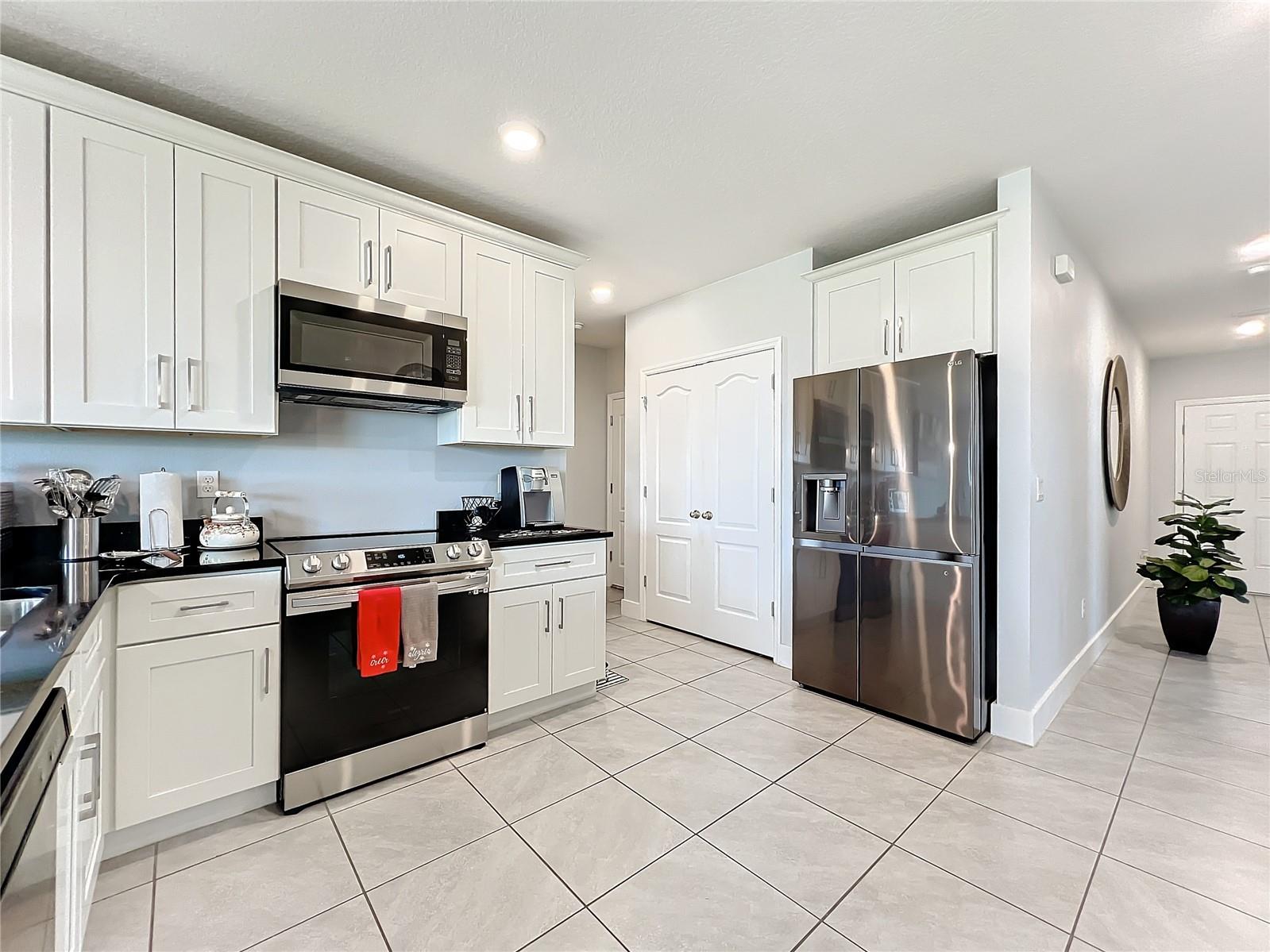 Image 7 of 33 For 440 Burnham Circle