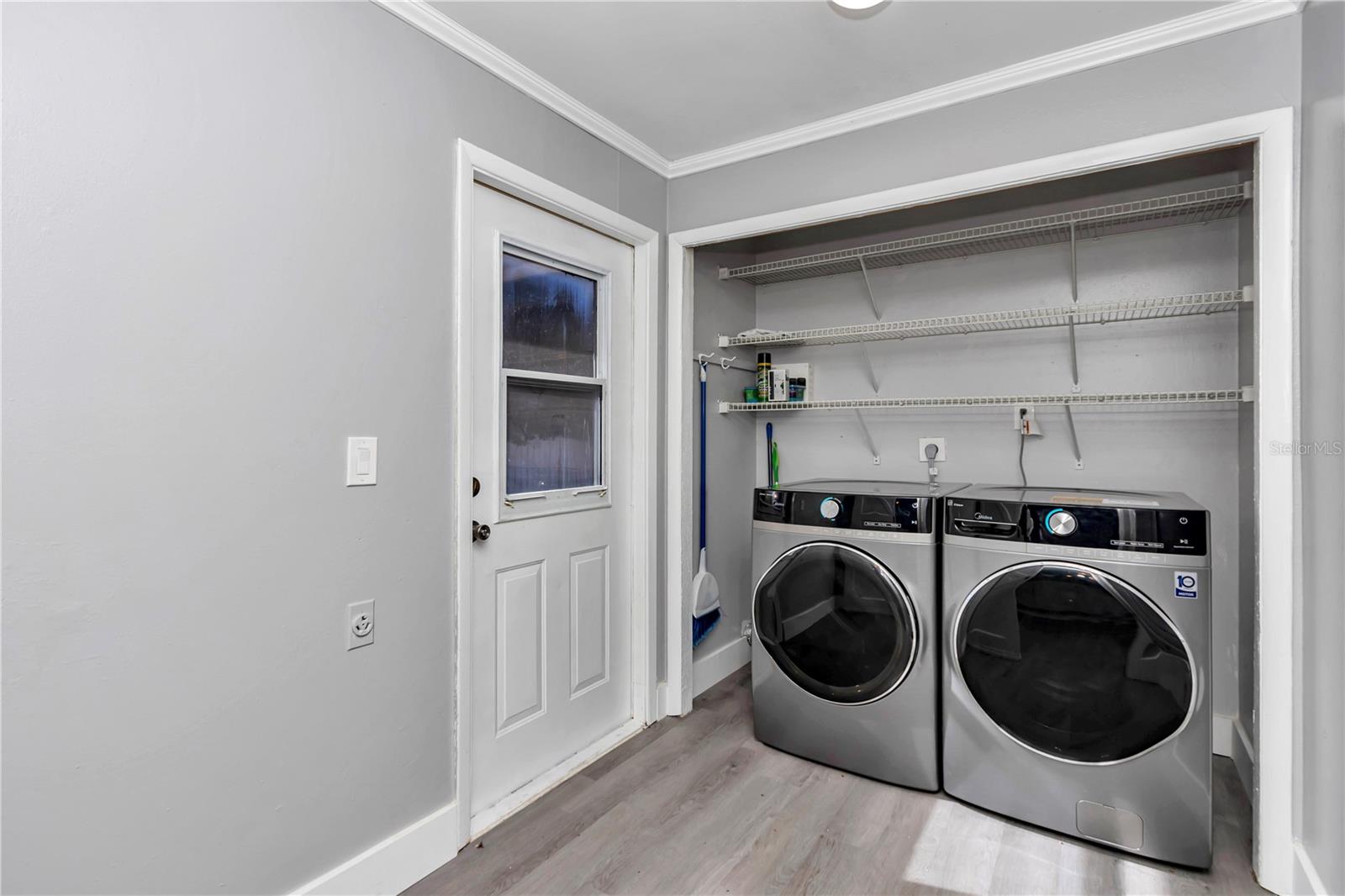 Image 12 of 36 For 520 38th Street