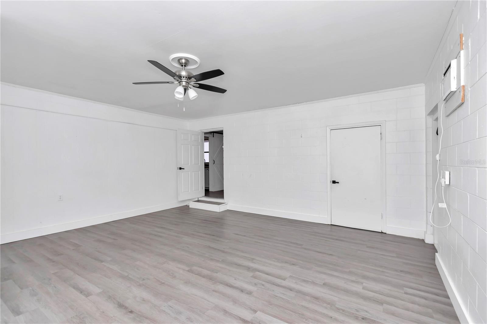 Image 14 of 36 For 520 38th Street