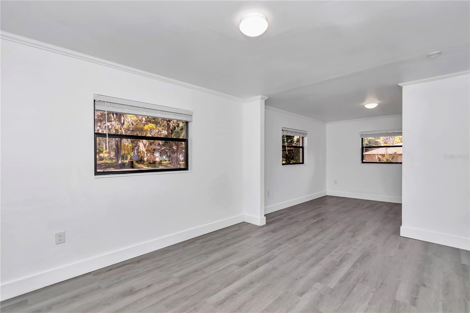 Image 21 of 36 For 520 38th Street