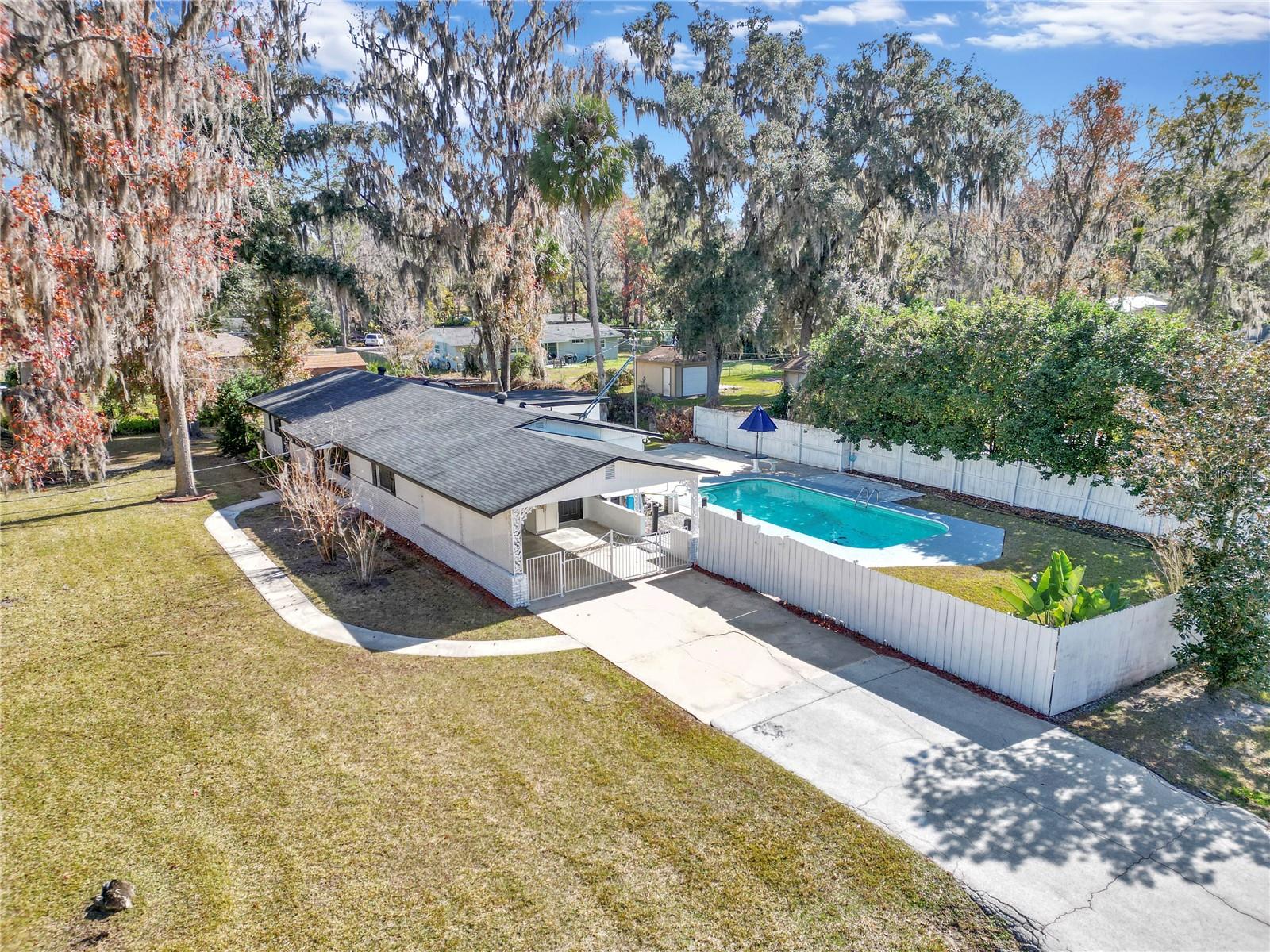 Image 31 of 36 For 520 38th Street
