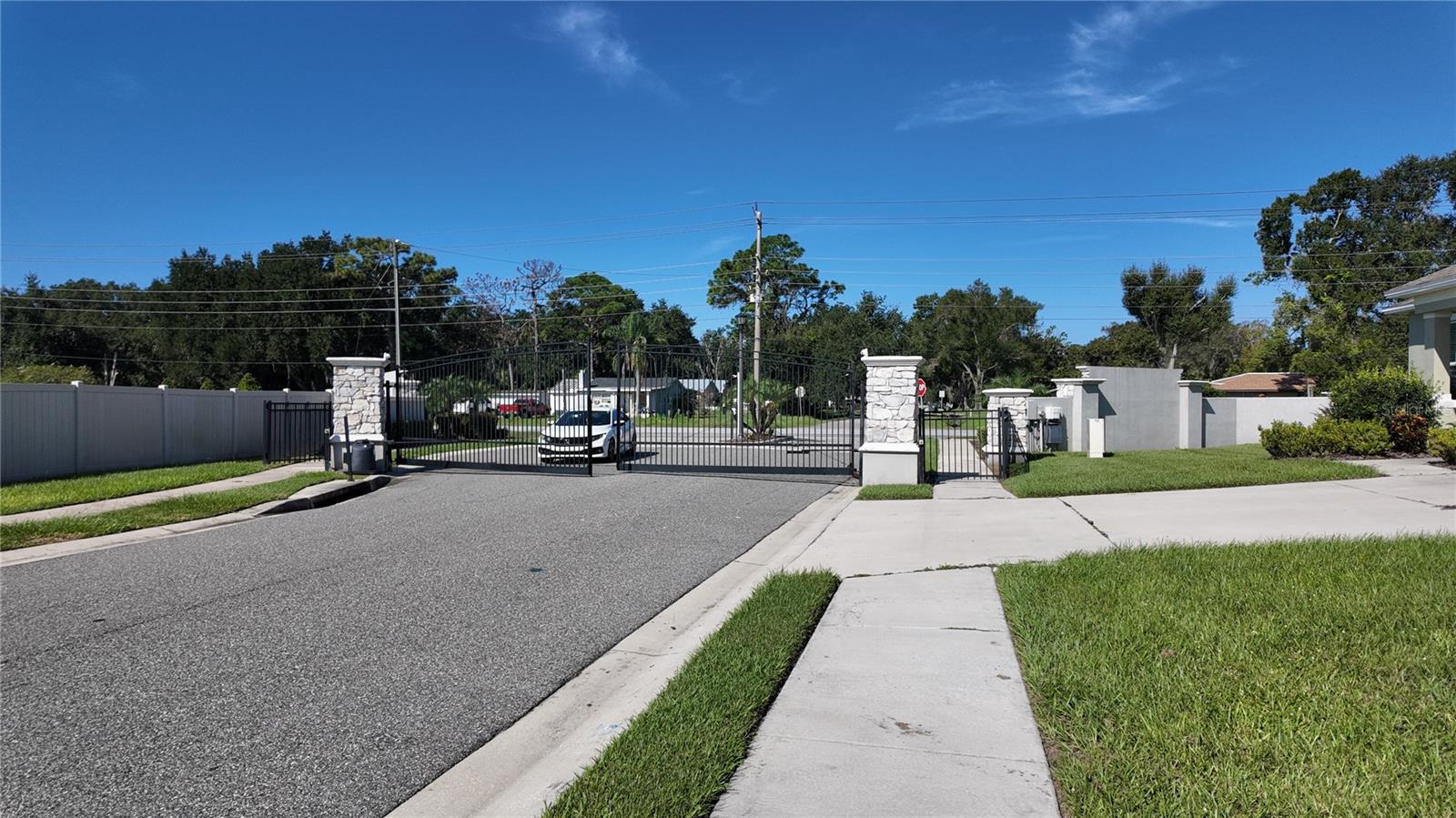 Image 17 of 17 For 2979 Creeks Crossing Boulevard