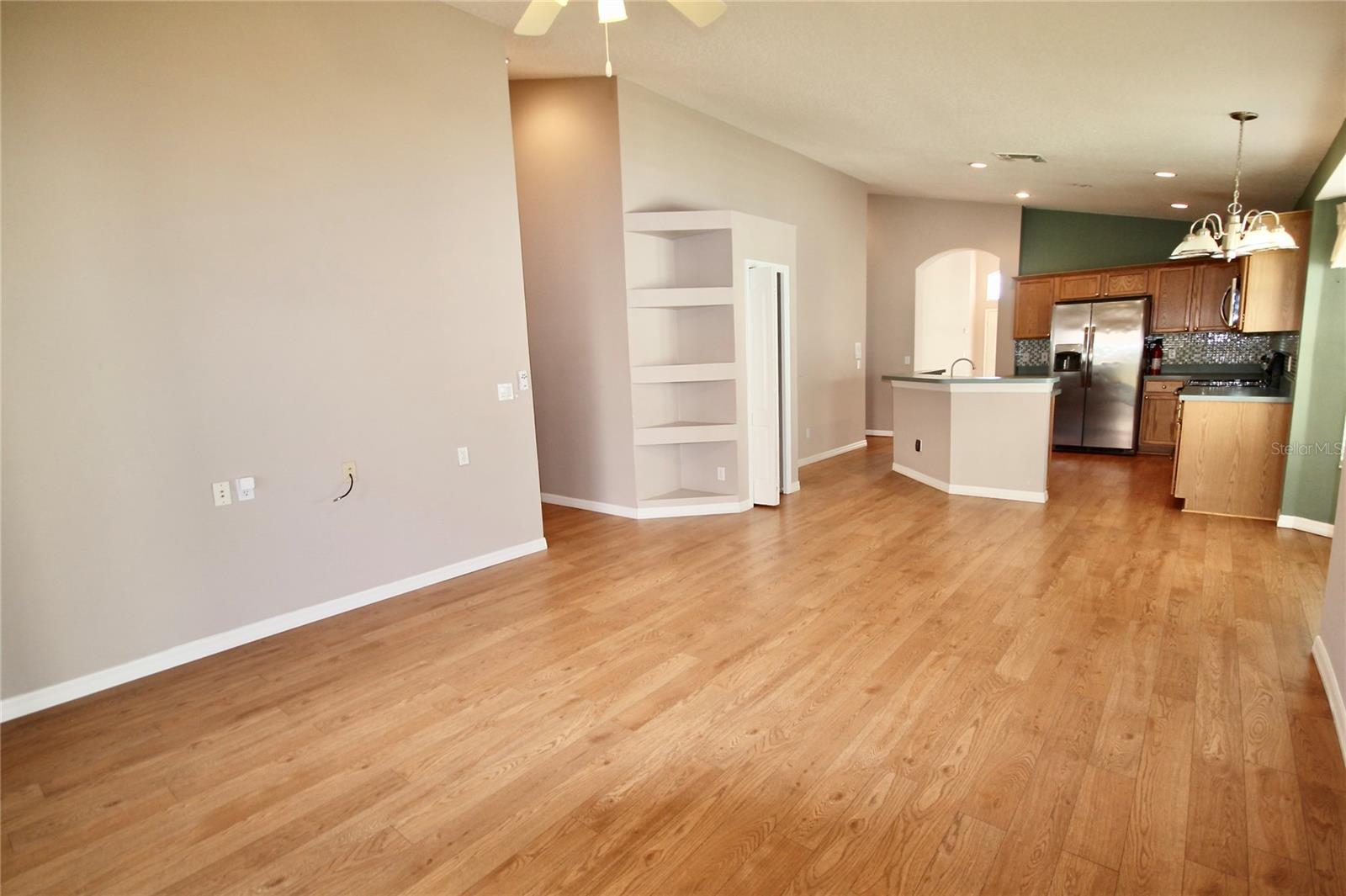 Image 11 of 33 For 9429 Southern Garden Circle