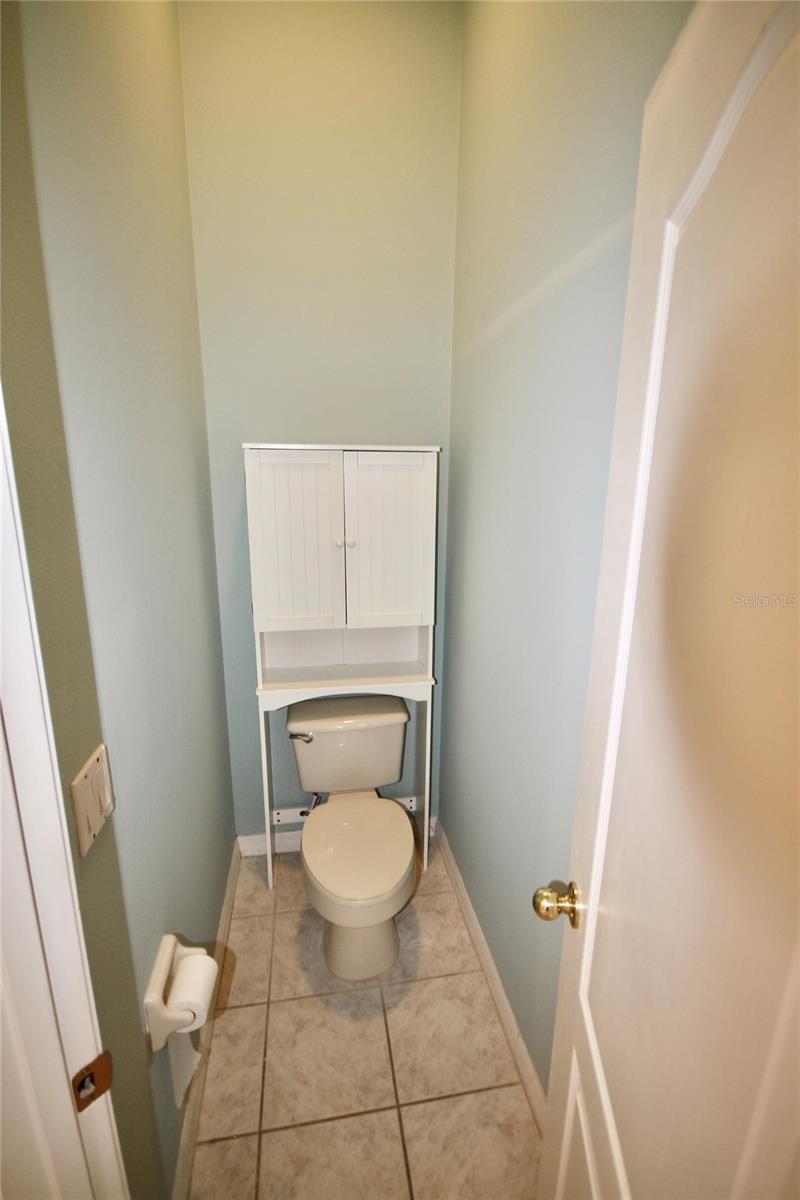 Image 17 of 33 For 9429 Southern Garden Circle