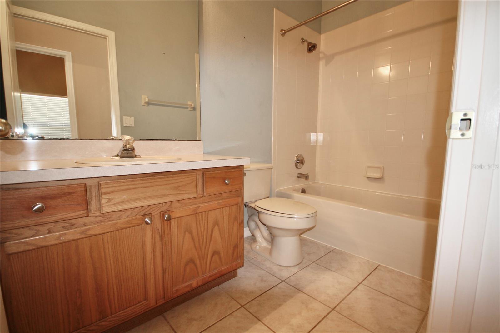 Image 23 of 33 For 9429 Southern Garden Circle