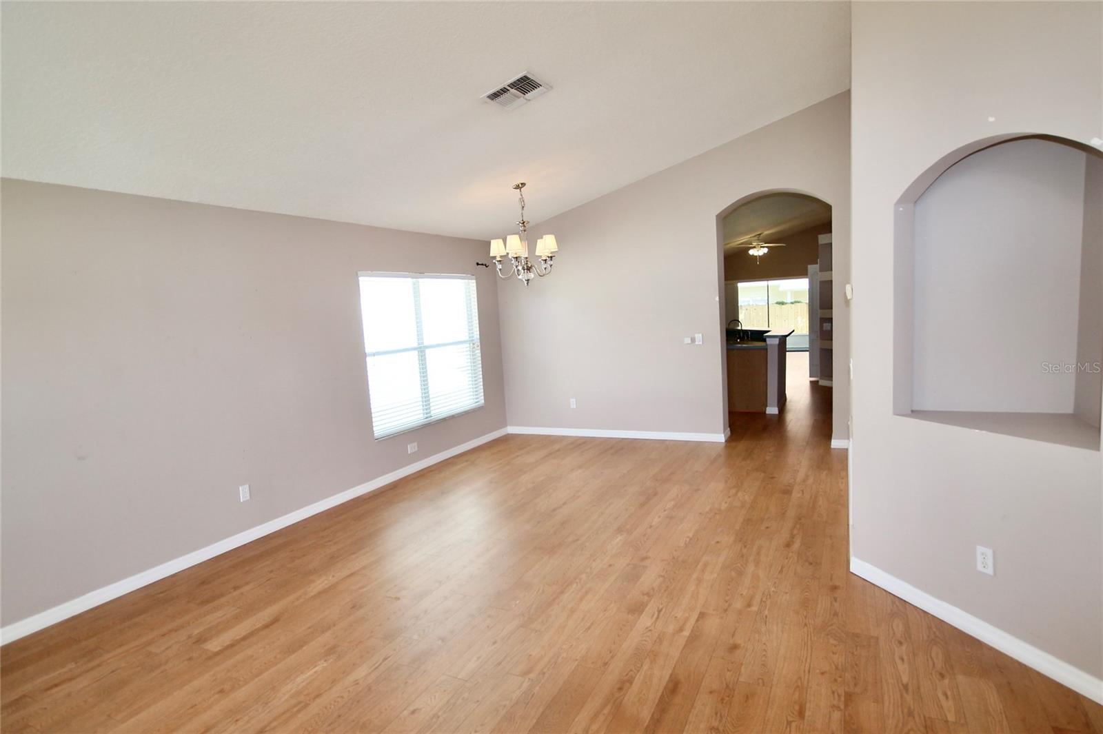 Image 3 of 33 For 9429 Southern Garden Circle
