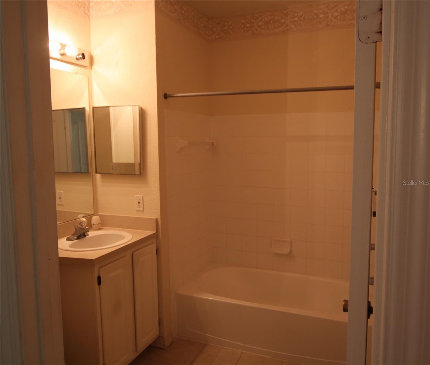 Image 6 of 9 For 5709 Legacy Crescent Place 201