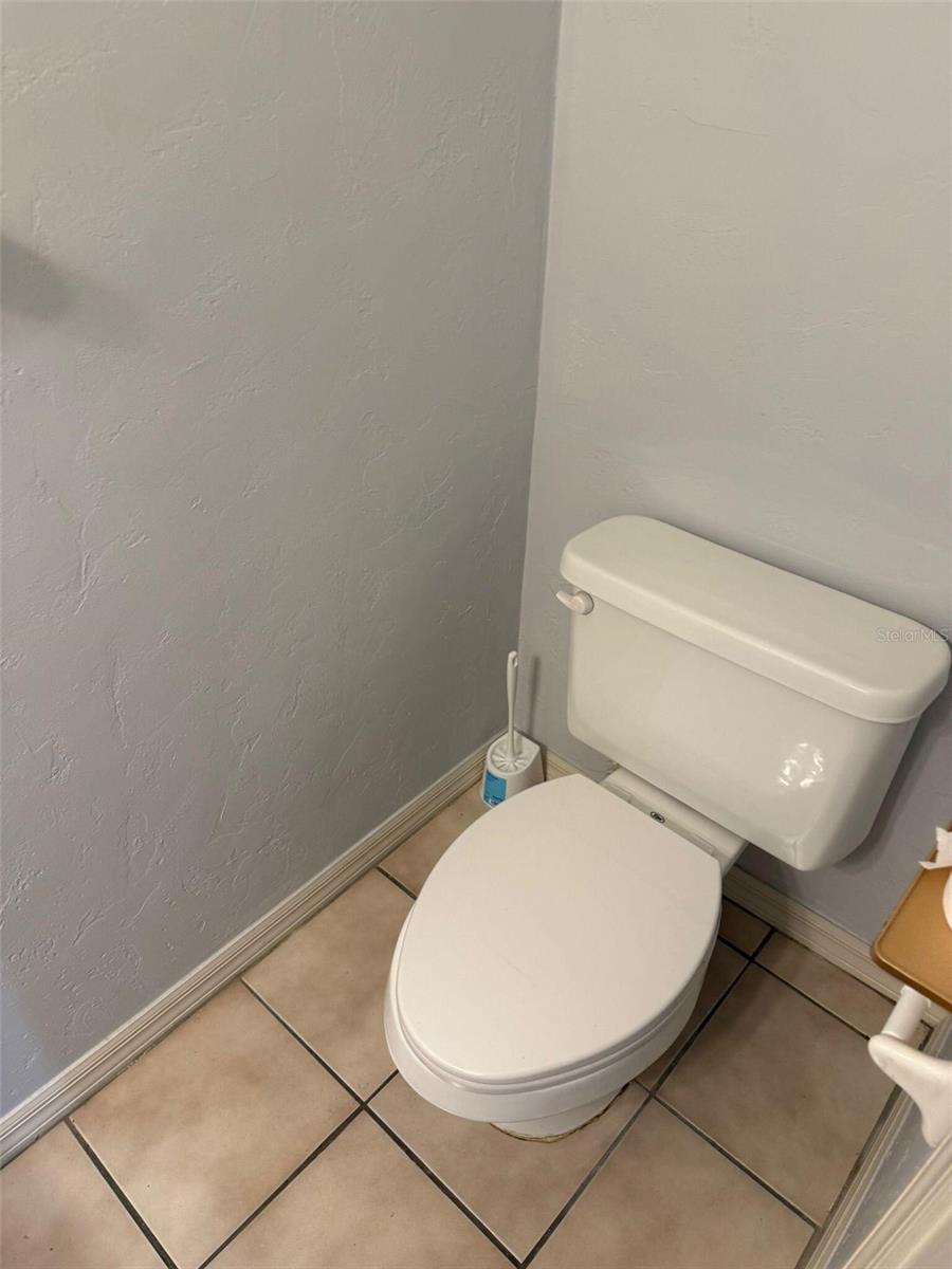 Image 6 of 22 For 4415 34th Street 408