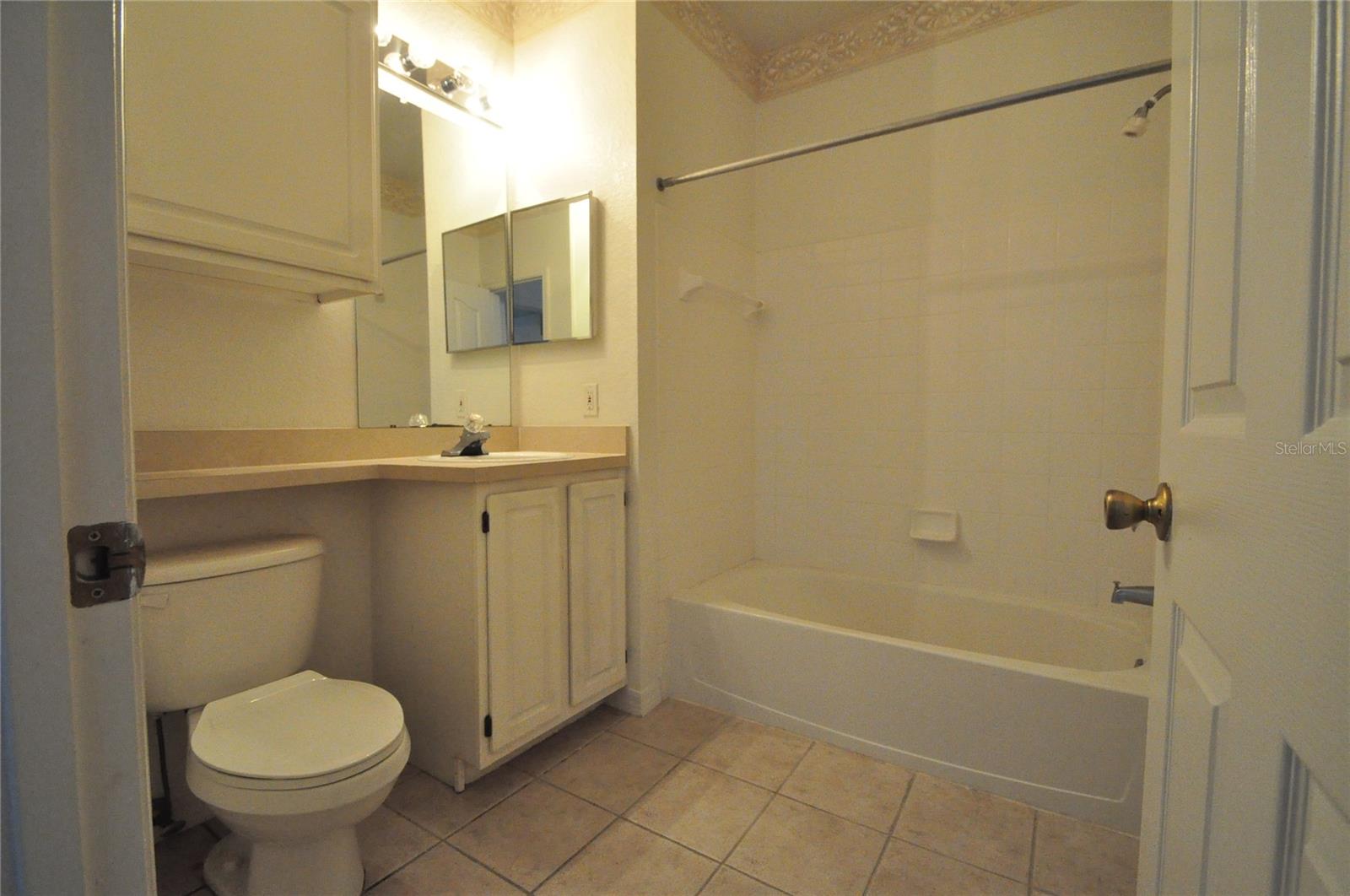 Image 7 of 10 For 5709 Legacy Crescent Place 301