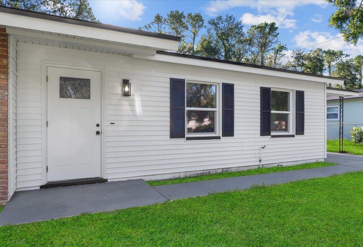Image 2 of 41 For 2923 Kathryn Avenue
