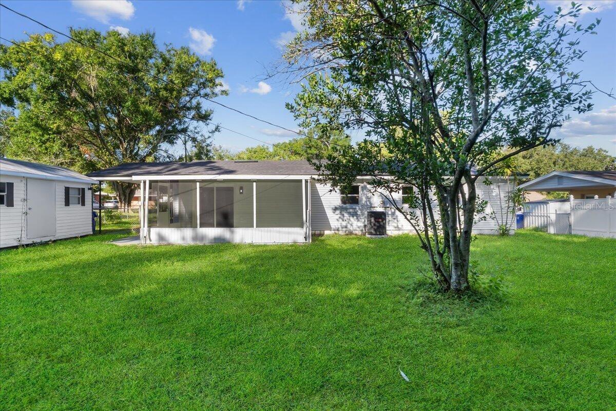 Image 7 of 41 For 2923 Kathryn Avenue
