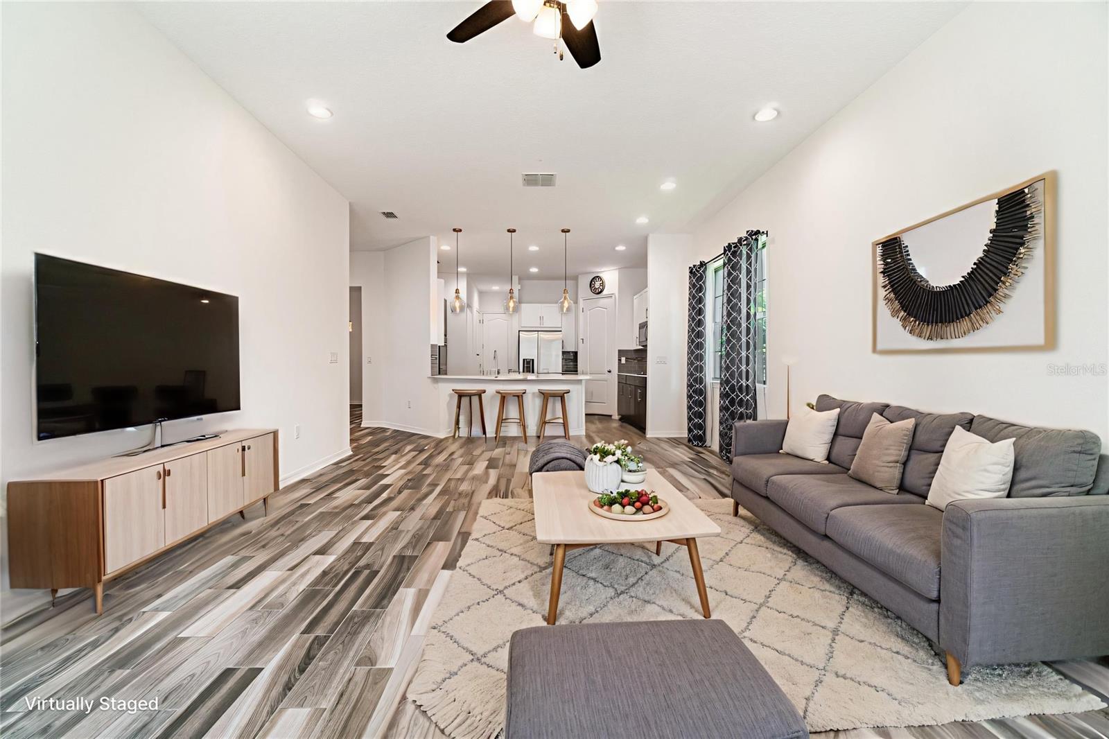 Image 7 of 37 For 10466 Siddington Drive
