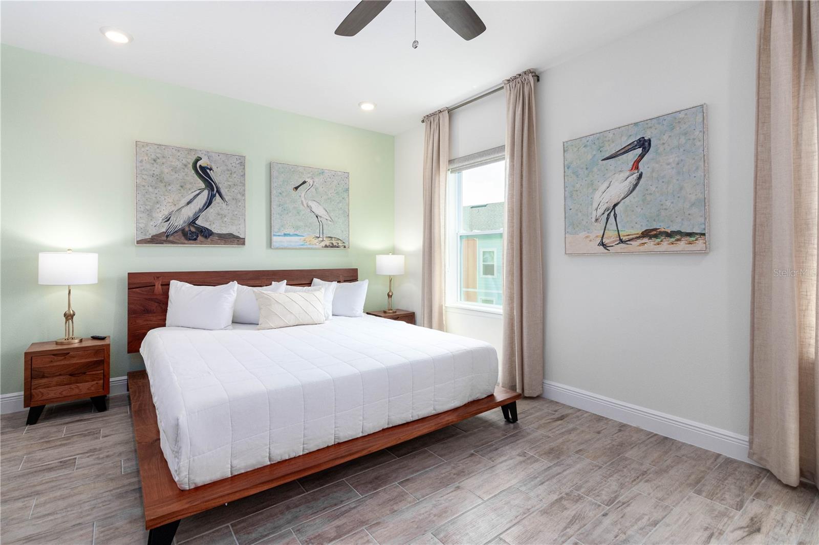 Image 11 of 17 For 2960 On The Rocks Point