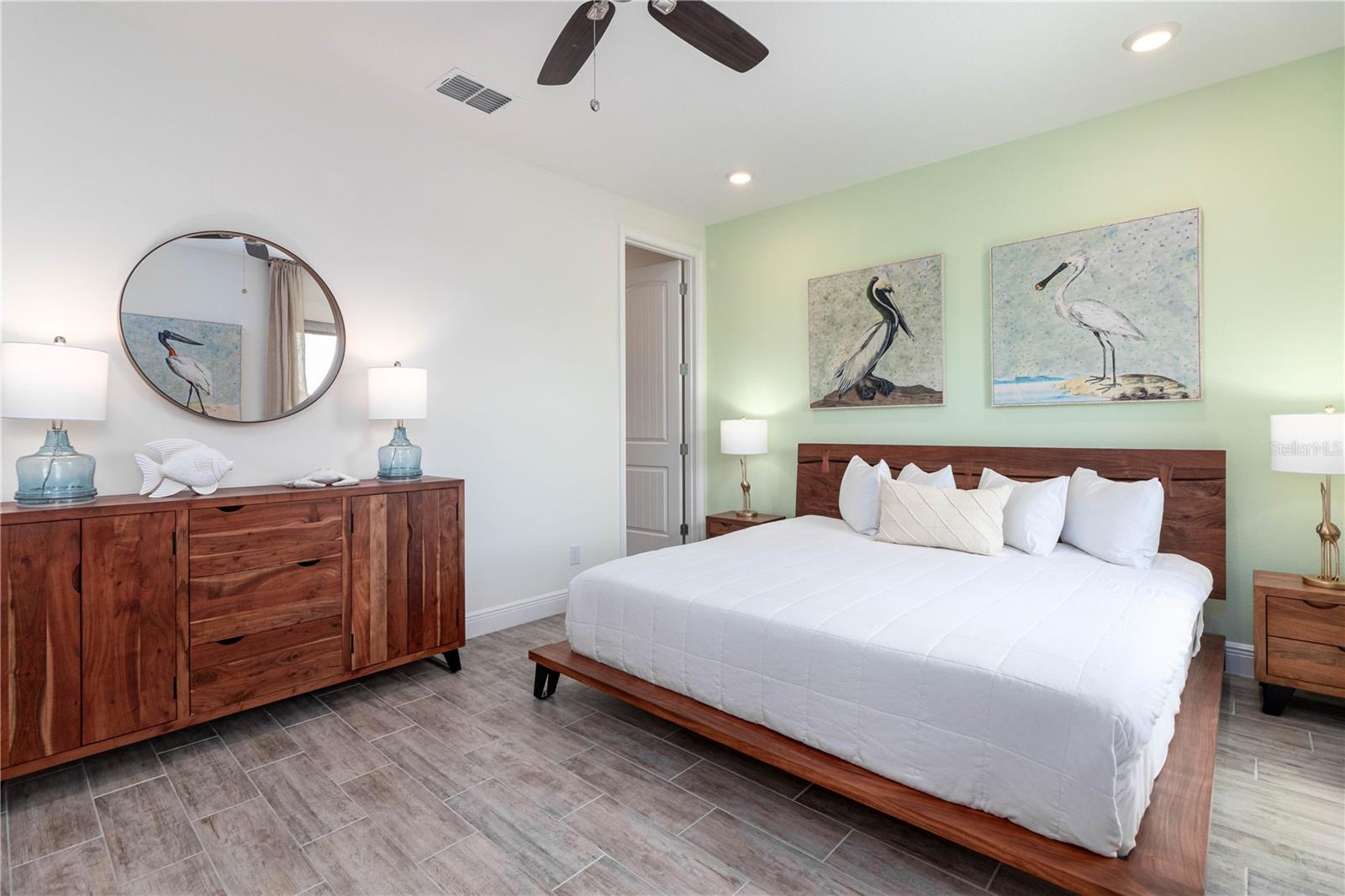 Image 14 of 17 For 2960 On The Rocks Point