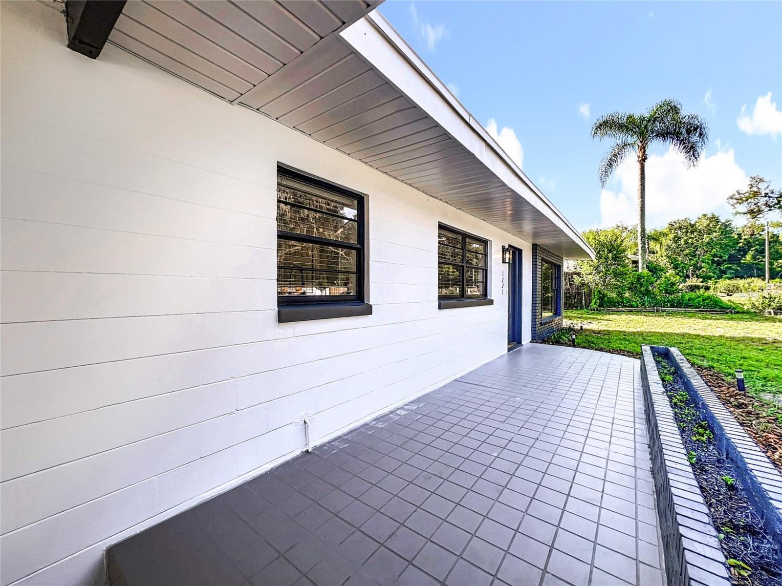 Image 2 of 56 For 1221 Oak Haven Drive