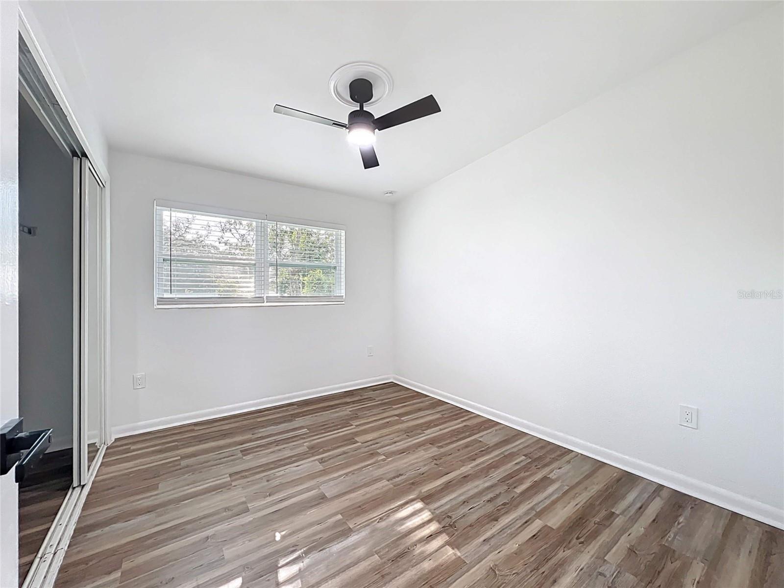 Image 25 of 56 For 1221 Oak Haven Drive