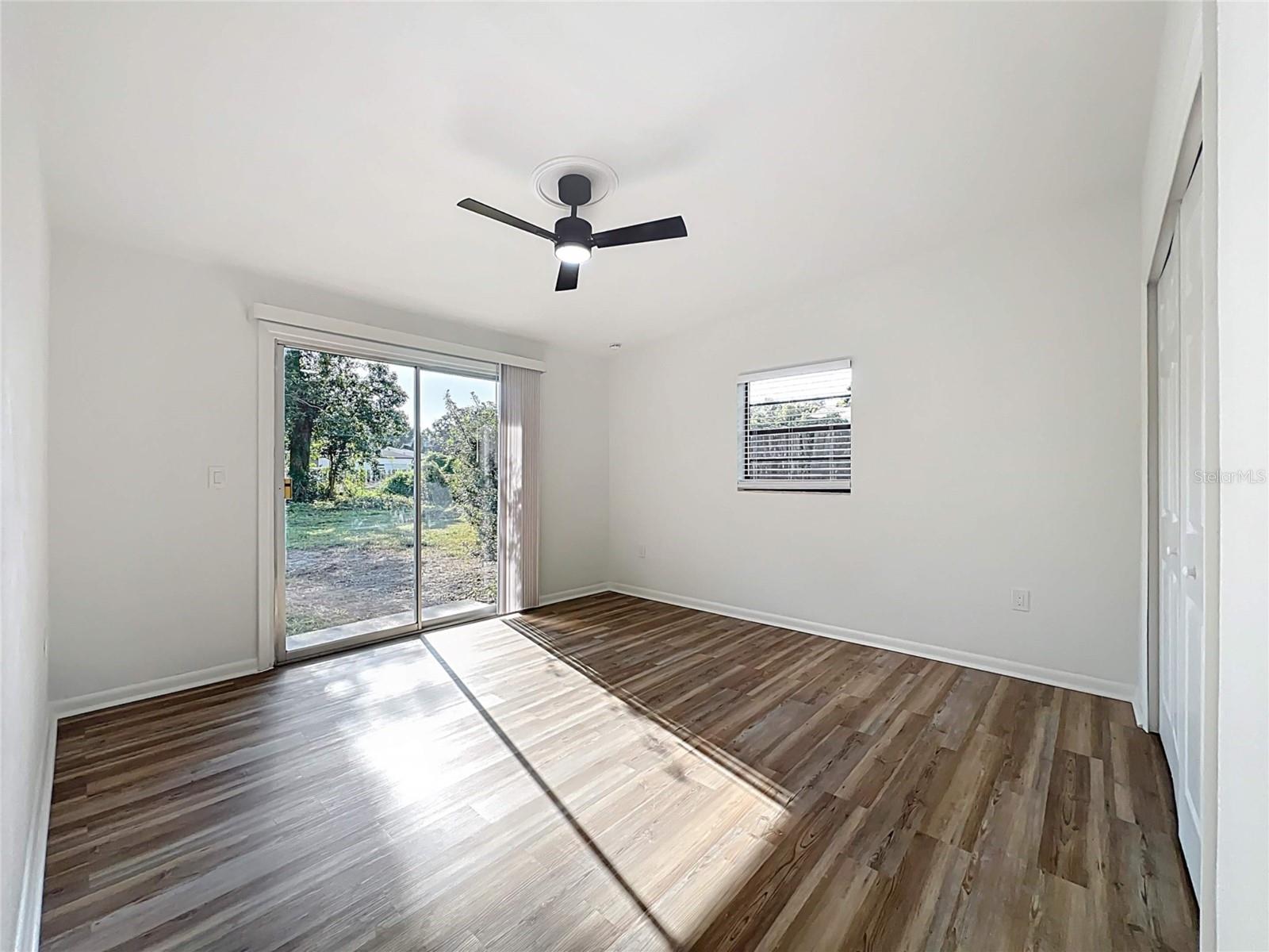 Image 29 of 56 For 1221 Oak Haven Drive