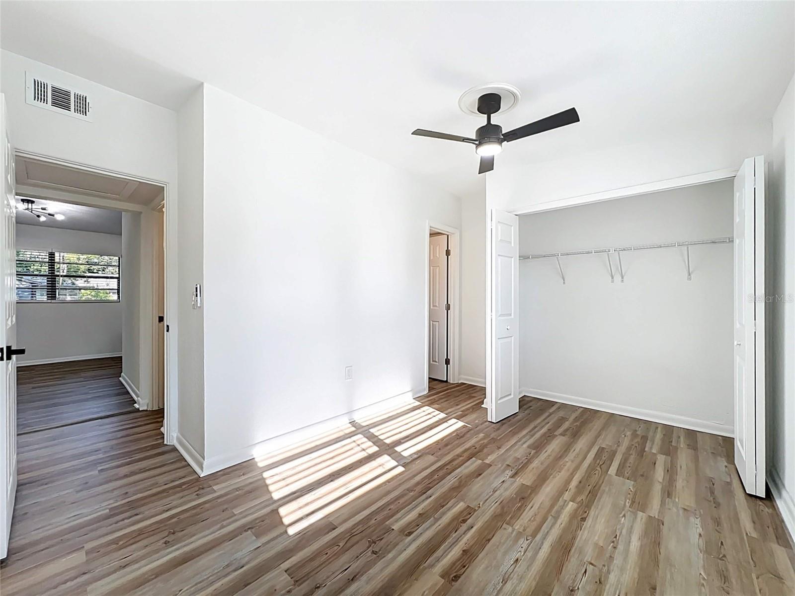 Image 31 of 56 For 1221 Oak Haven Drive