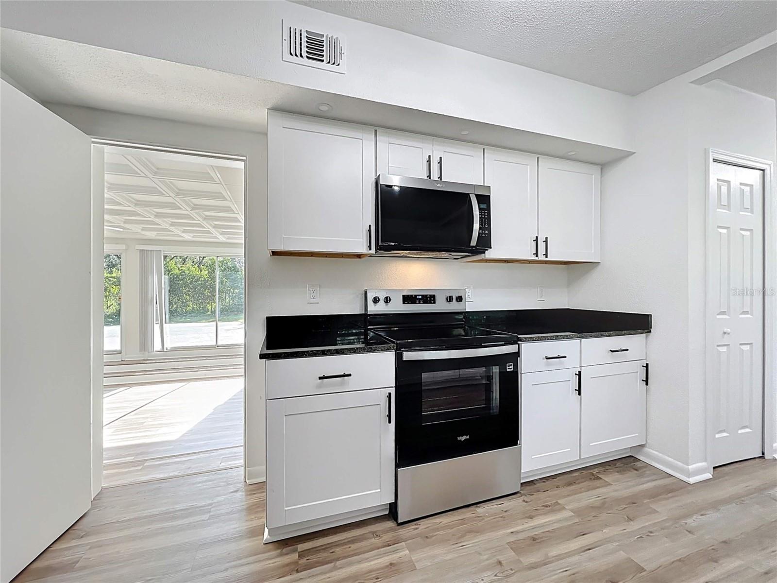 Image 39 of 56 For 1221 Oak Haven Drive