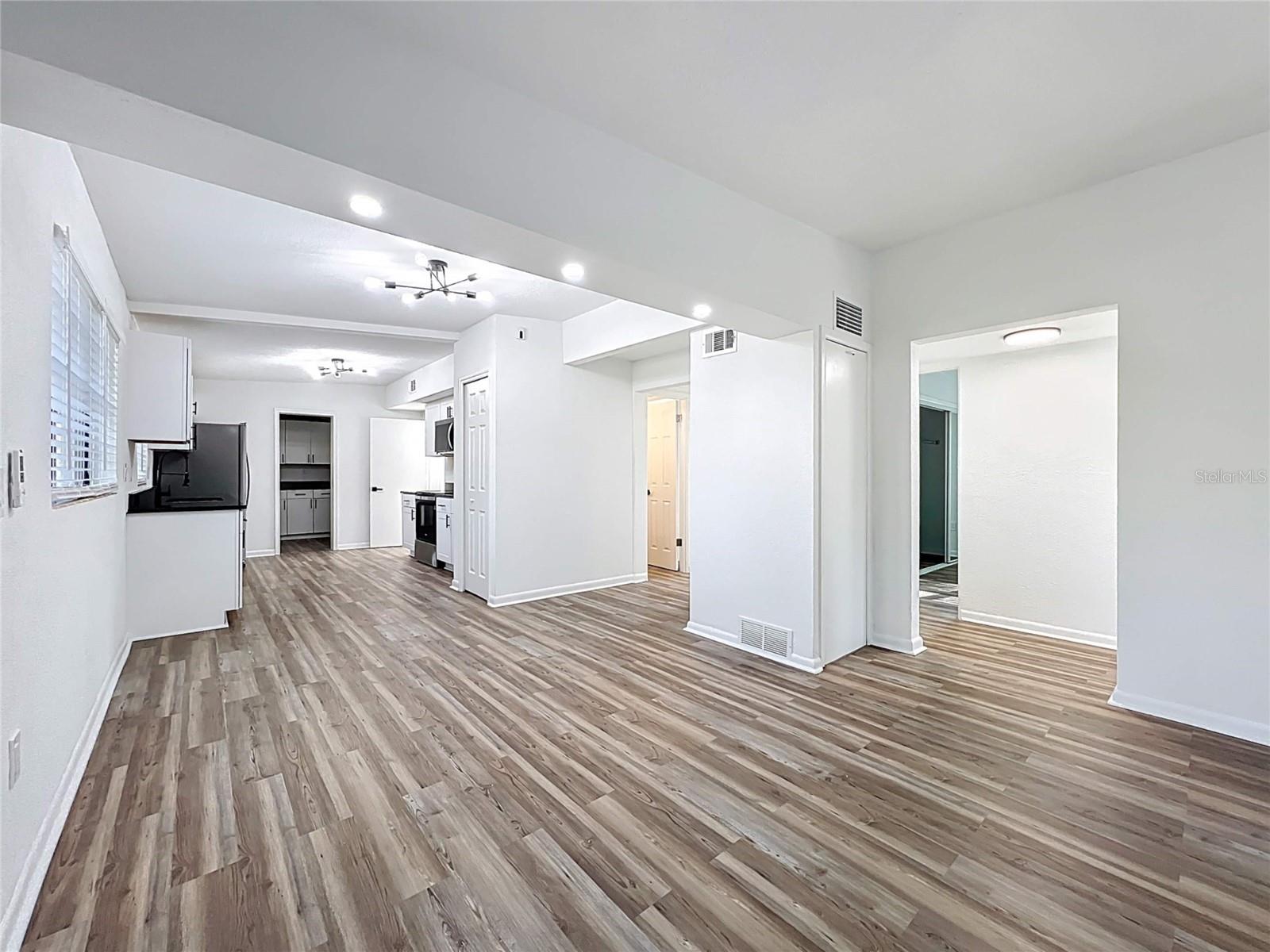 Image 41 of 56 For 1221 Oak Haven Drive