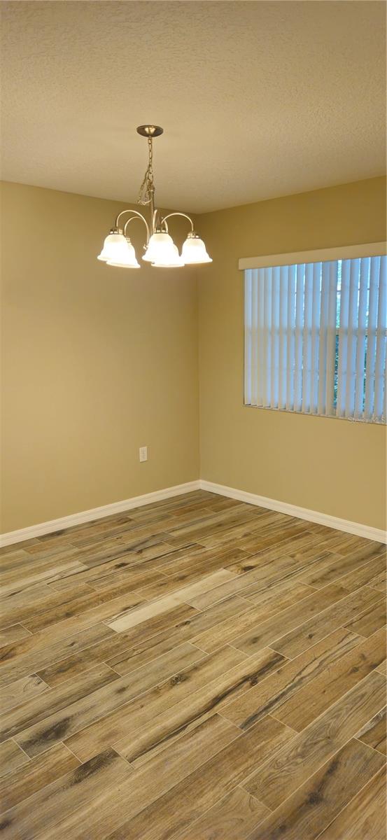 Image 6 of 15 For 1568 Grove Court