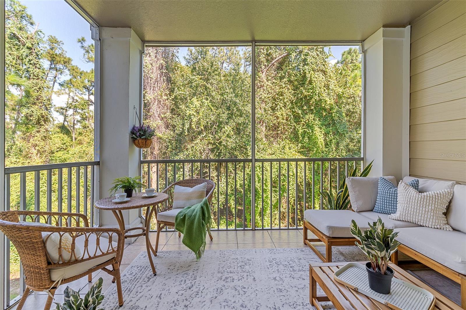 Image 6 of 32 For 13025 Mulberry Park Dr  326