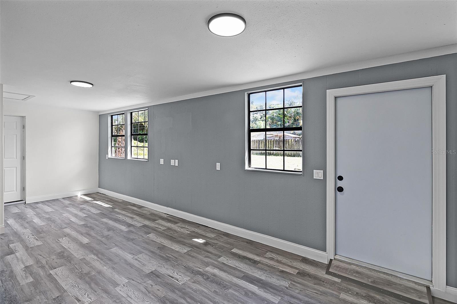 Image 7 of 26 For 309 Cornell Avenue