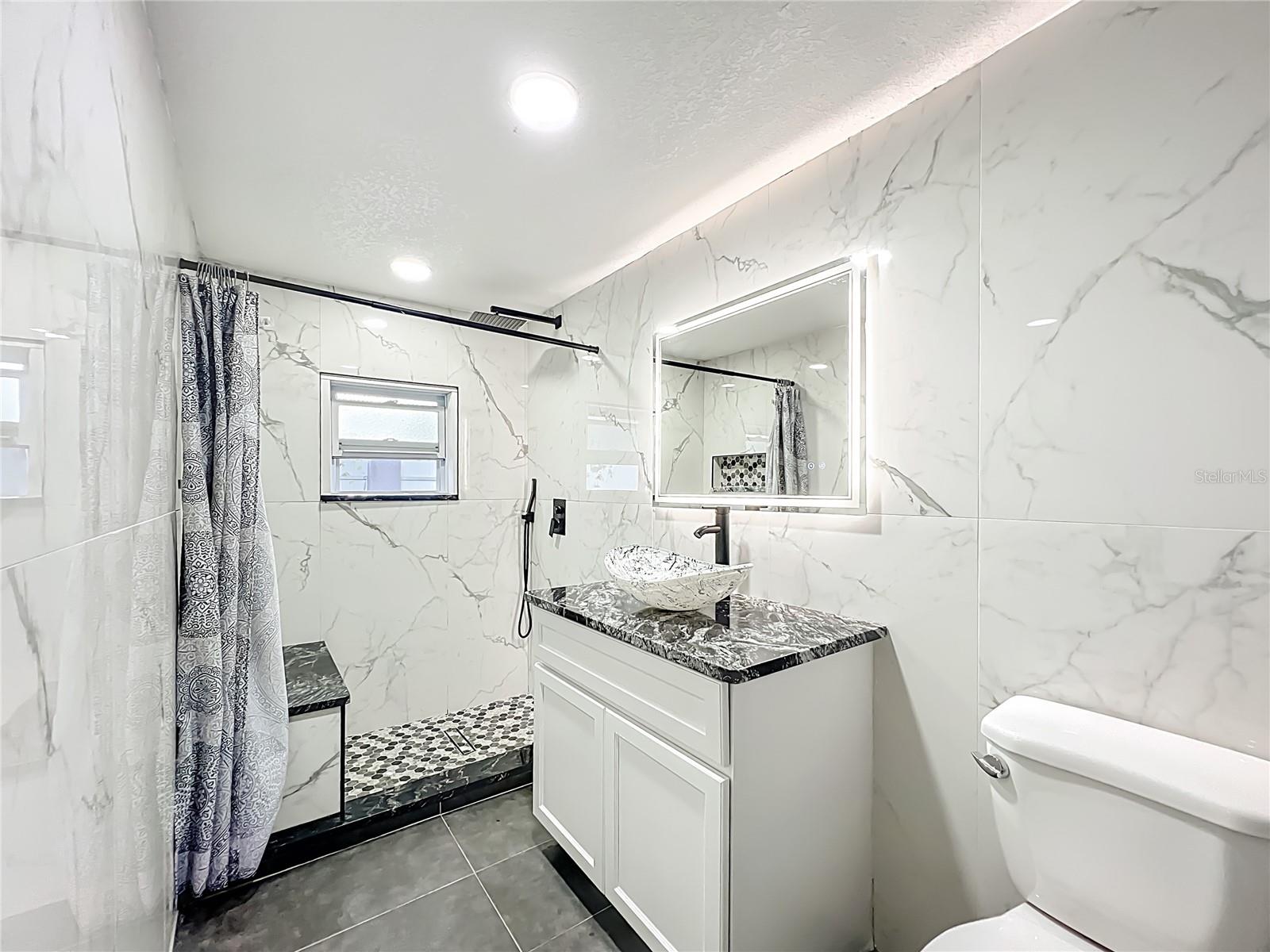 Image 21 of 39 For 638 6th Terrace