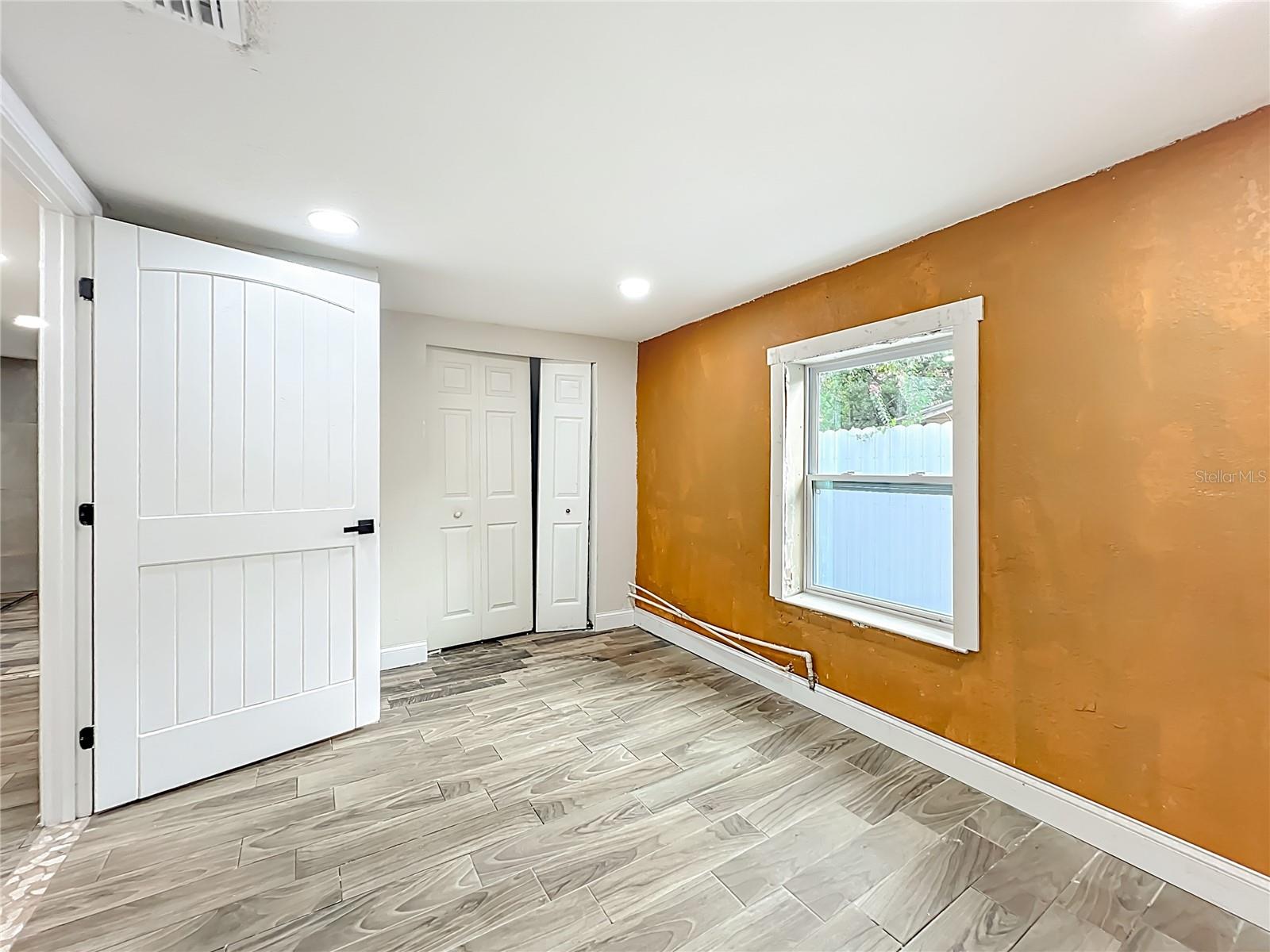 Image 23 of 39 For 638 6th Terrace