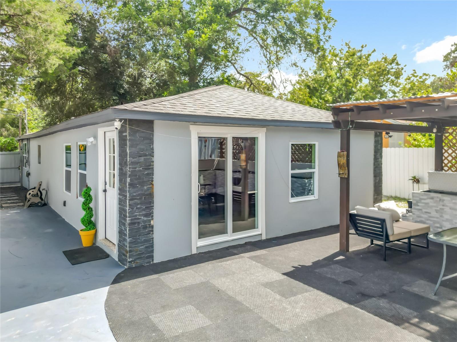 Image 29 of 39 For 638 6th Terrace