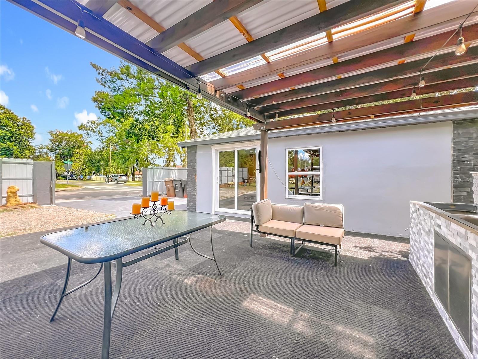 Image 33 of 39 For 638 6th Terrace