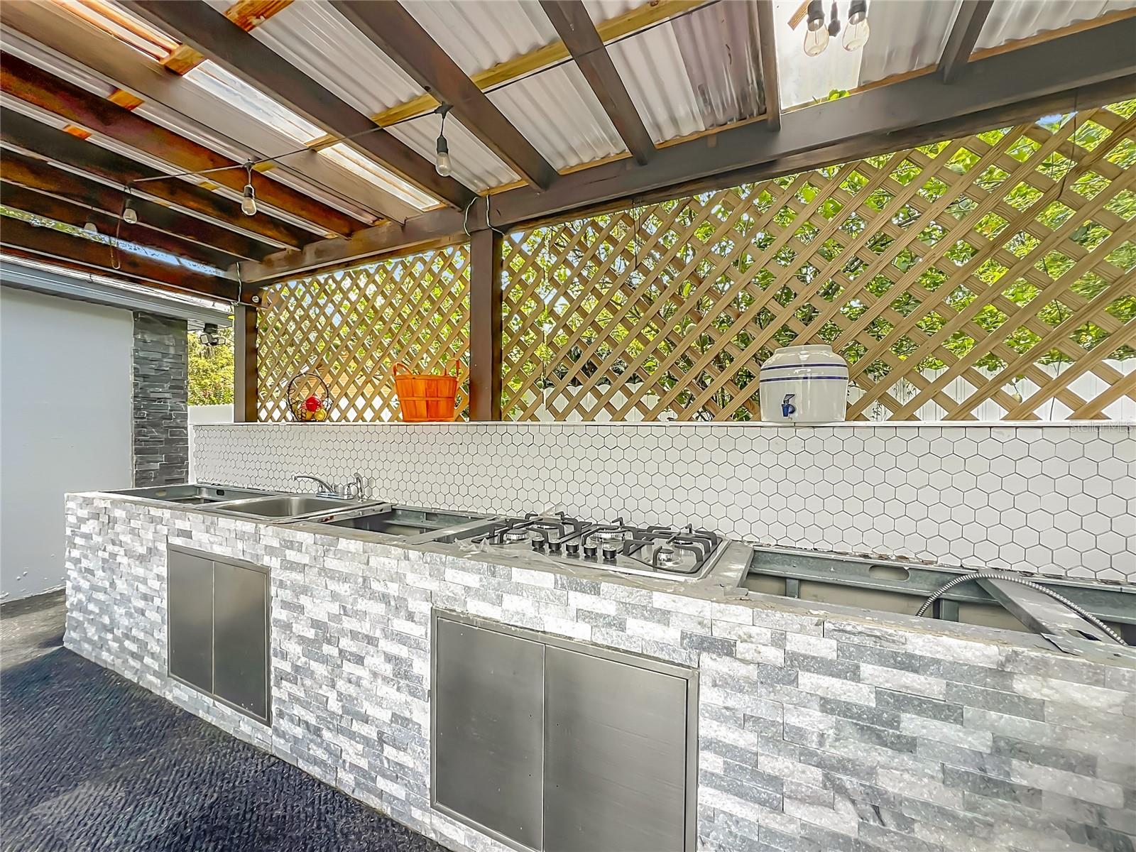 Image 34 of 39 For 638 6th Terrace