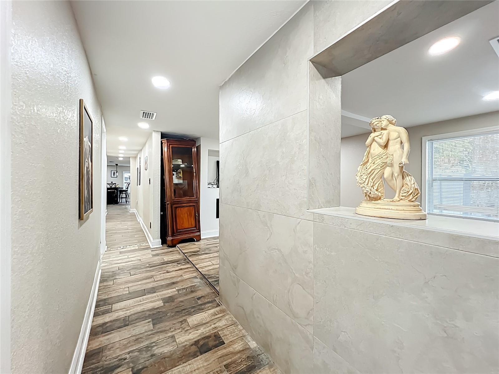 Image 7 of 39 For 638 6th Terrace