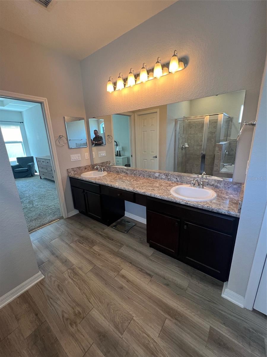 Image 11 of 30 For 4539 Calumet Drive