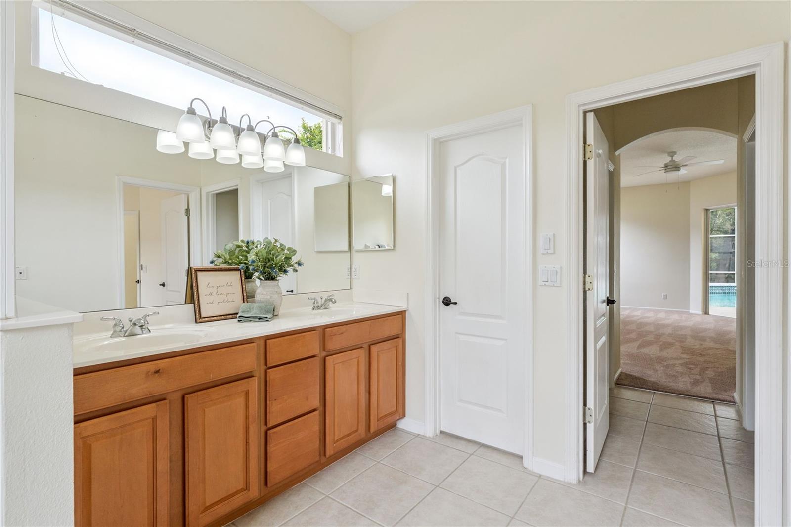 Image 17 of 37 For 522 Sand Wedge Loop