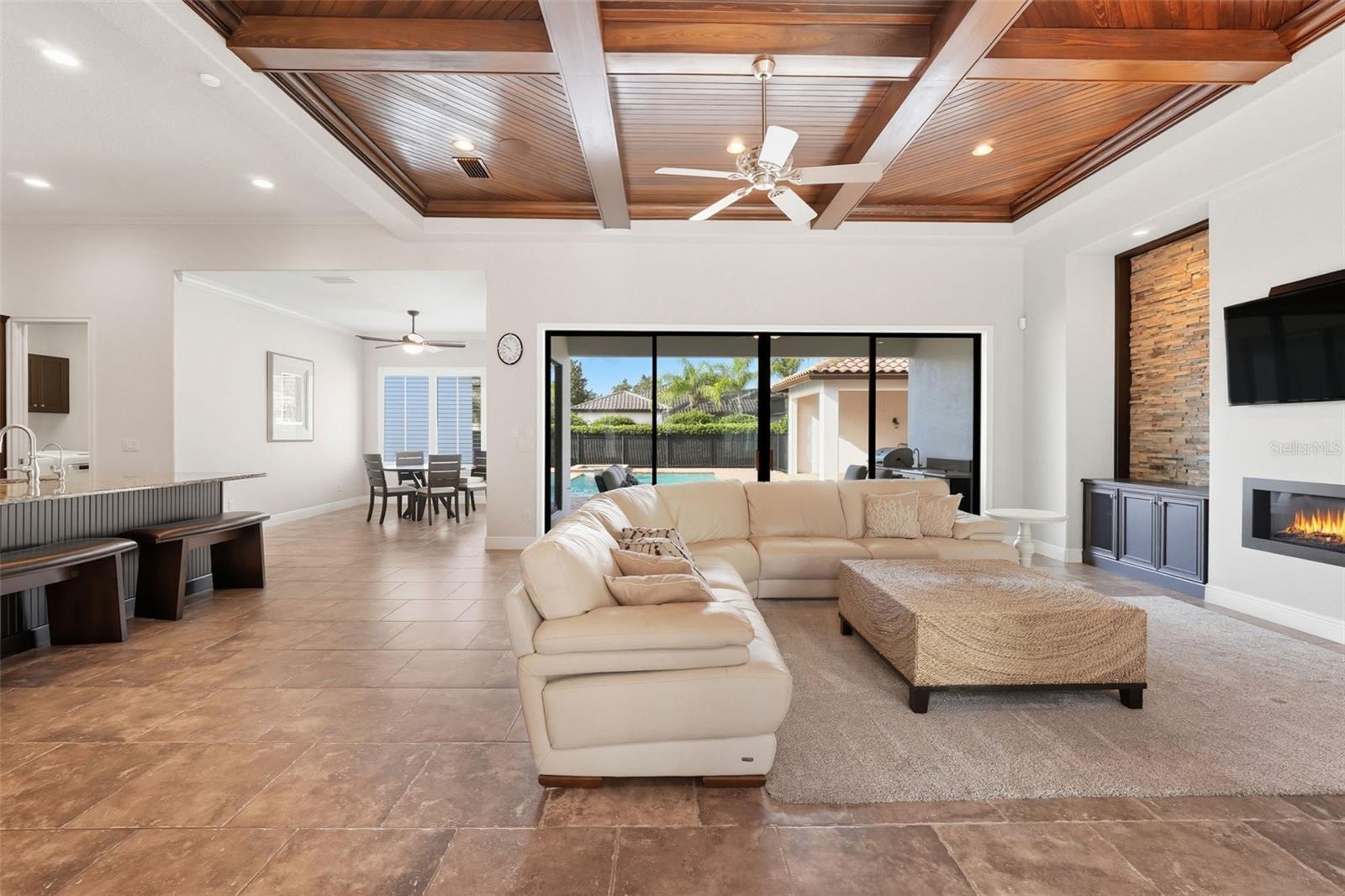 Image 14 of 76 For 11946 Waterstone Loop Drive