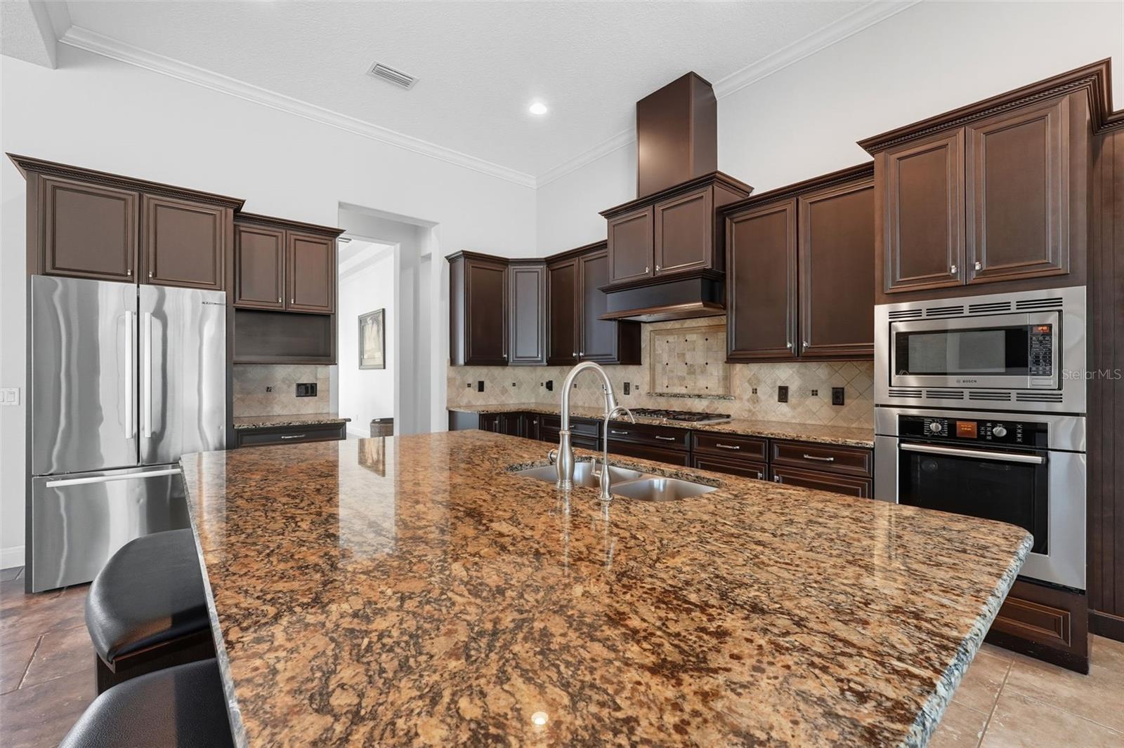 Image 22 of 76 For 11946 Waterstone Loop Drive