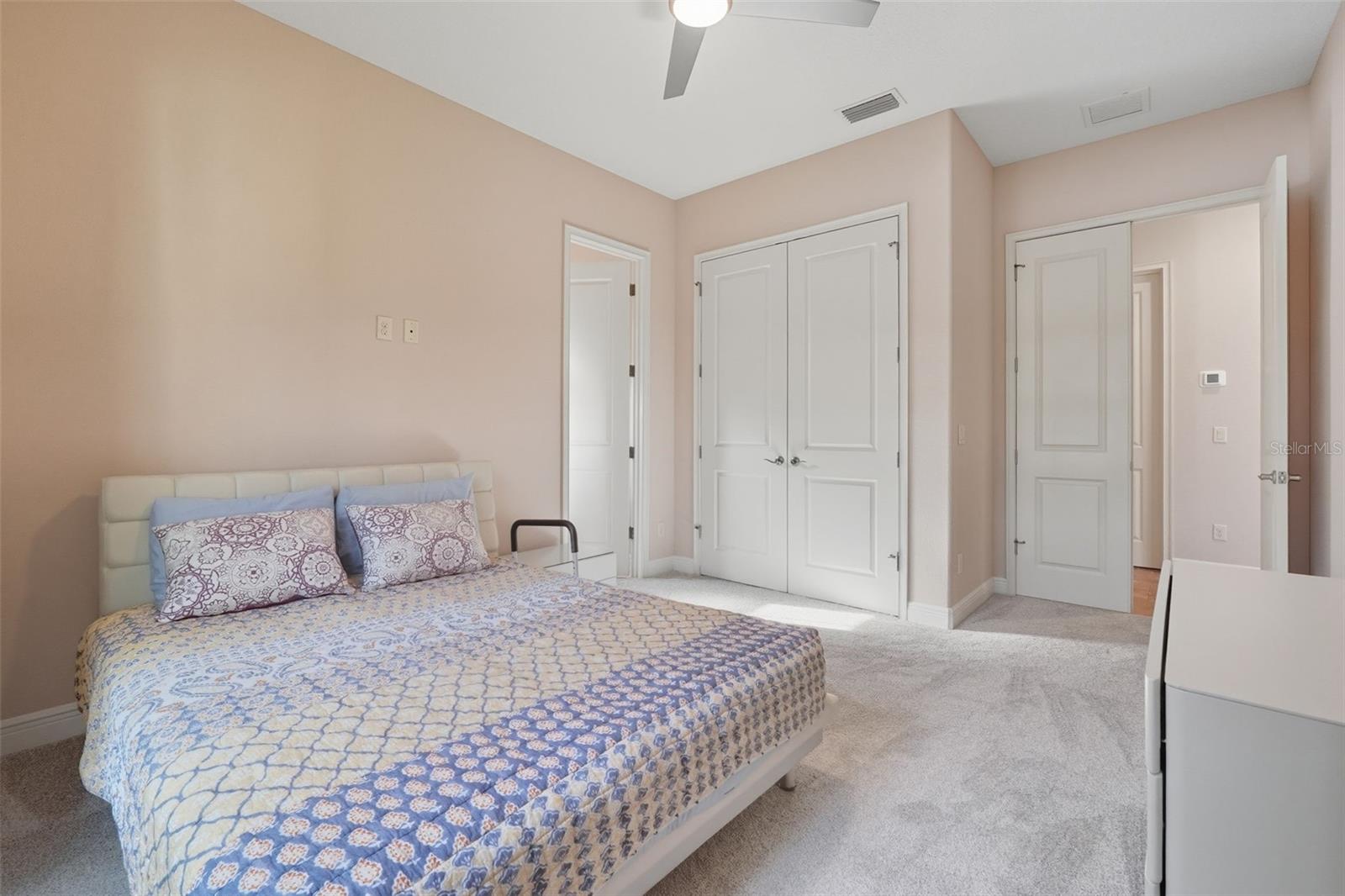 Image 41 of 76 For 11946 Waterstone Loop Drive
