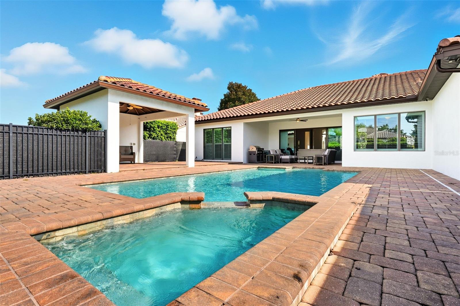 Image 61 of 76 For 11946 Waterstone Loop Drive