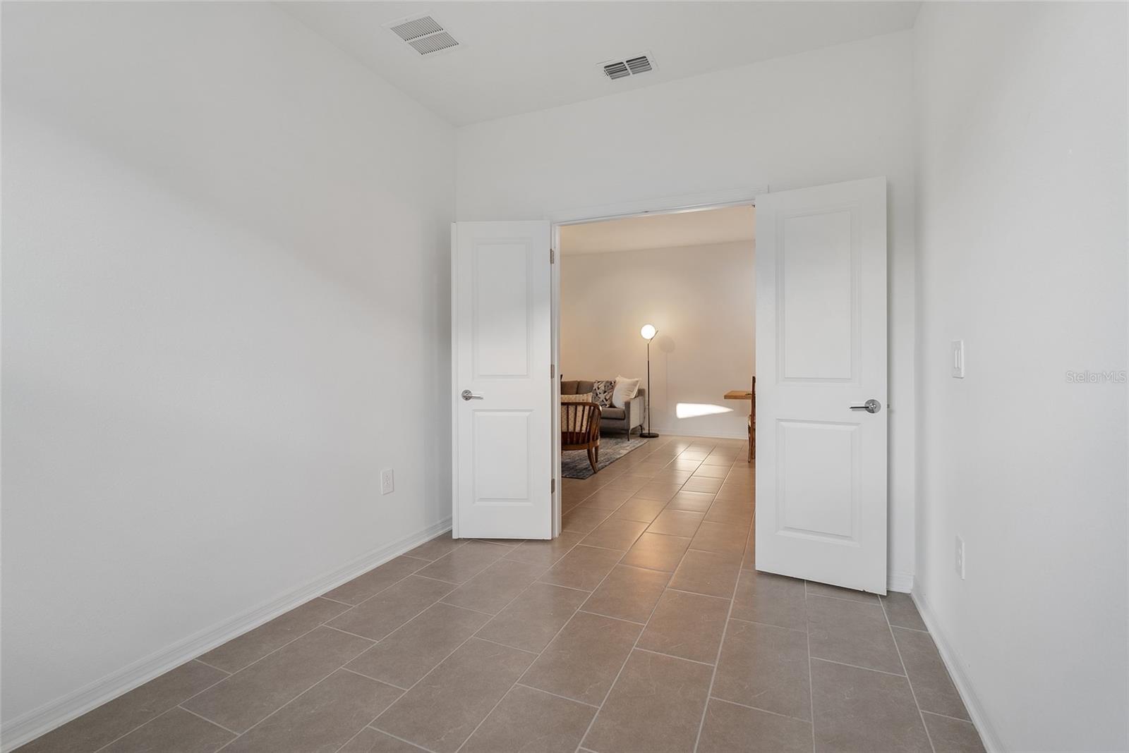 Image 18 of 30 For 763 Staffora Street