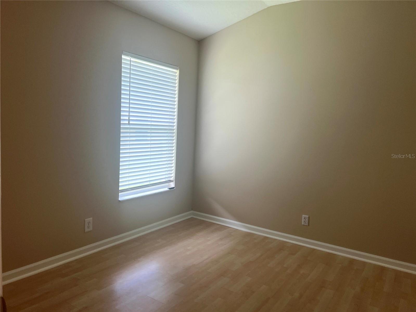 Image 13 of 19 For 138 Littleton Circle