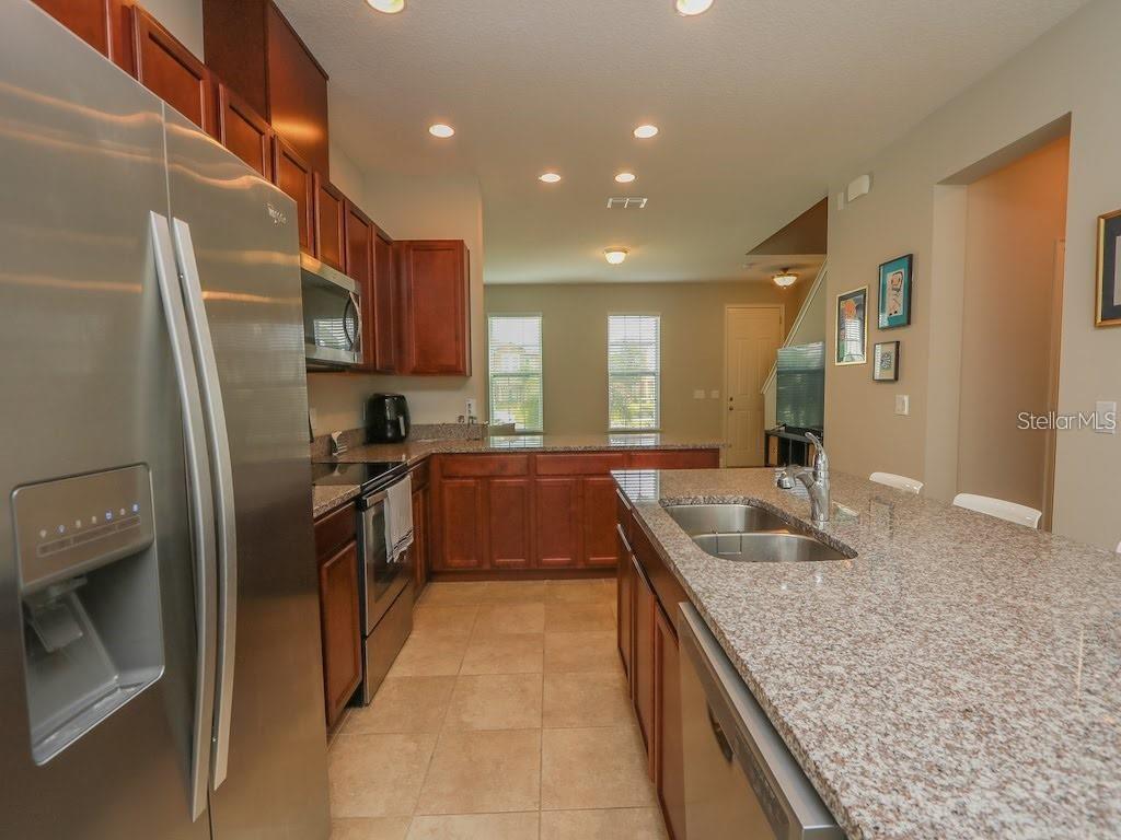 Image 4 of 19 For 15537 Honeybell Drive