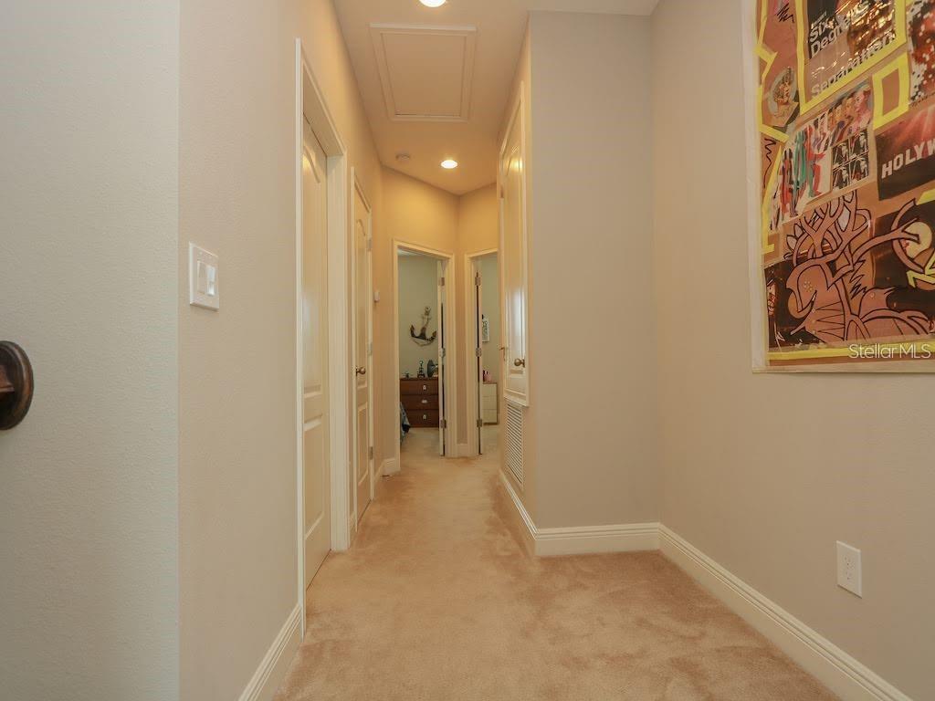 Image 8 of 19 For 15537 Honeybell Drive