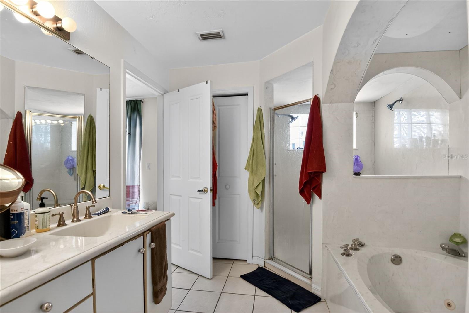 Image 33 of 38 For 22 Roxboro Drive