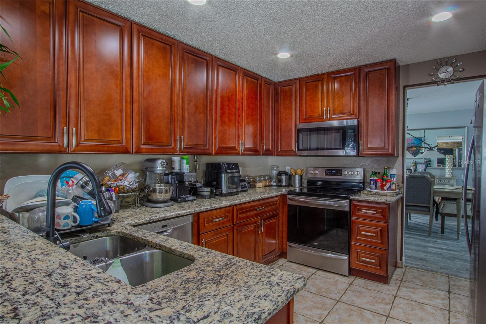 Image 9 of 29 For 1409 Wood Violet Drive